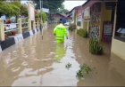 Banjir Terjang Mapolsek Kubung, Solok Terendam Akibat Hujan Deras